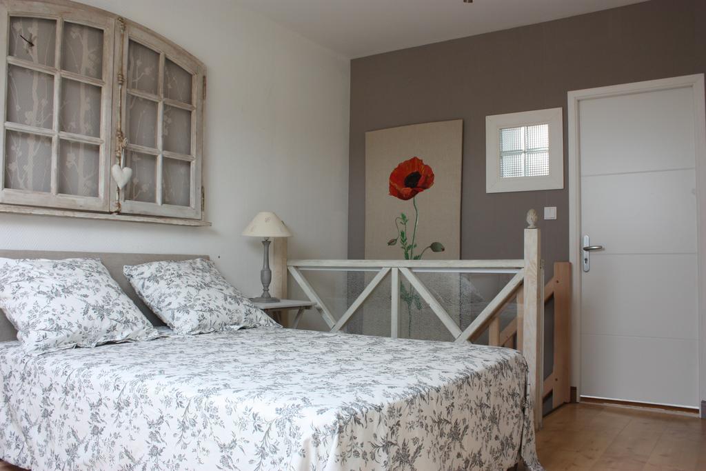 Chambre D'Hotes Face A Briare Eksteriør billede